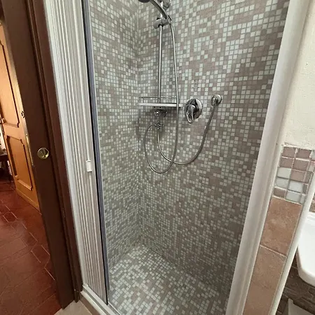 Apartment Biddy's House *